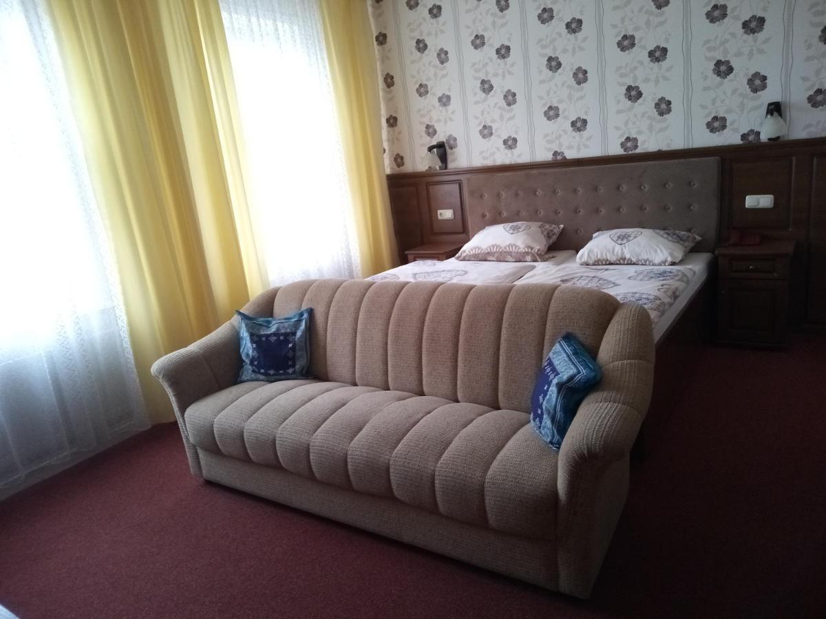 Hotel Stadt Luegde エクステリア 写真